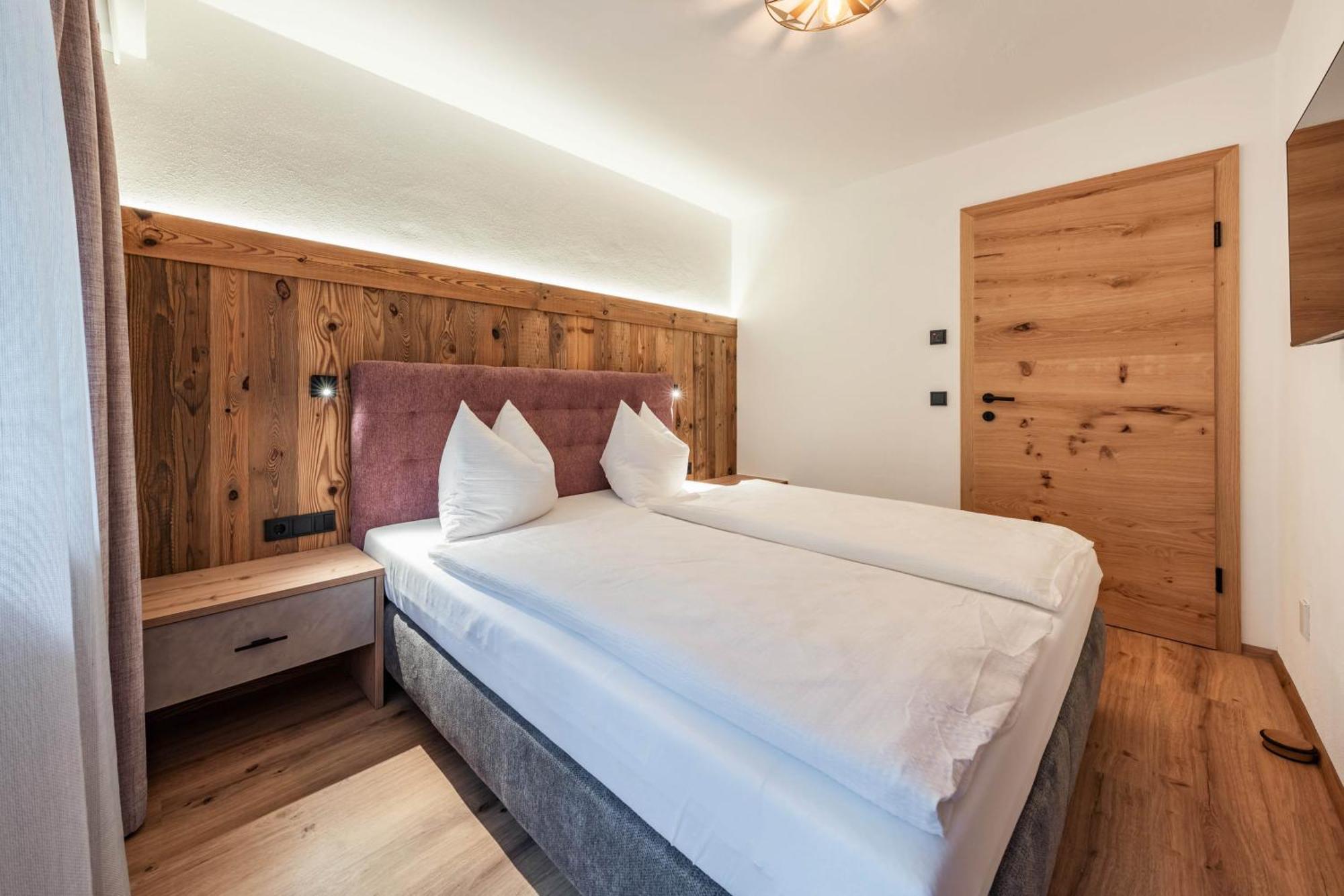 Montana Apartments Mayrhofen Extérieur photo