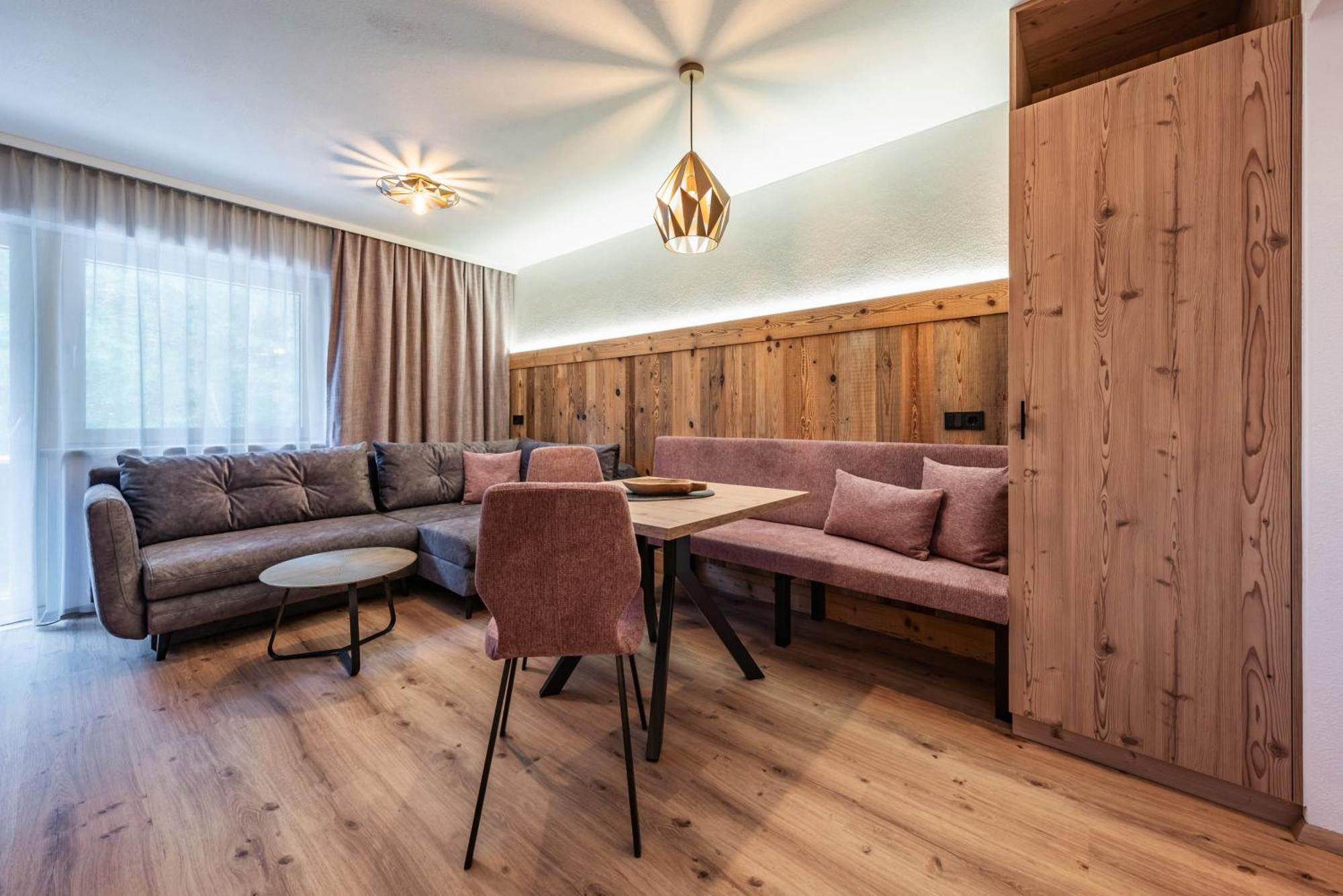 Montana Apartments Mayrhofen Extérieur photo